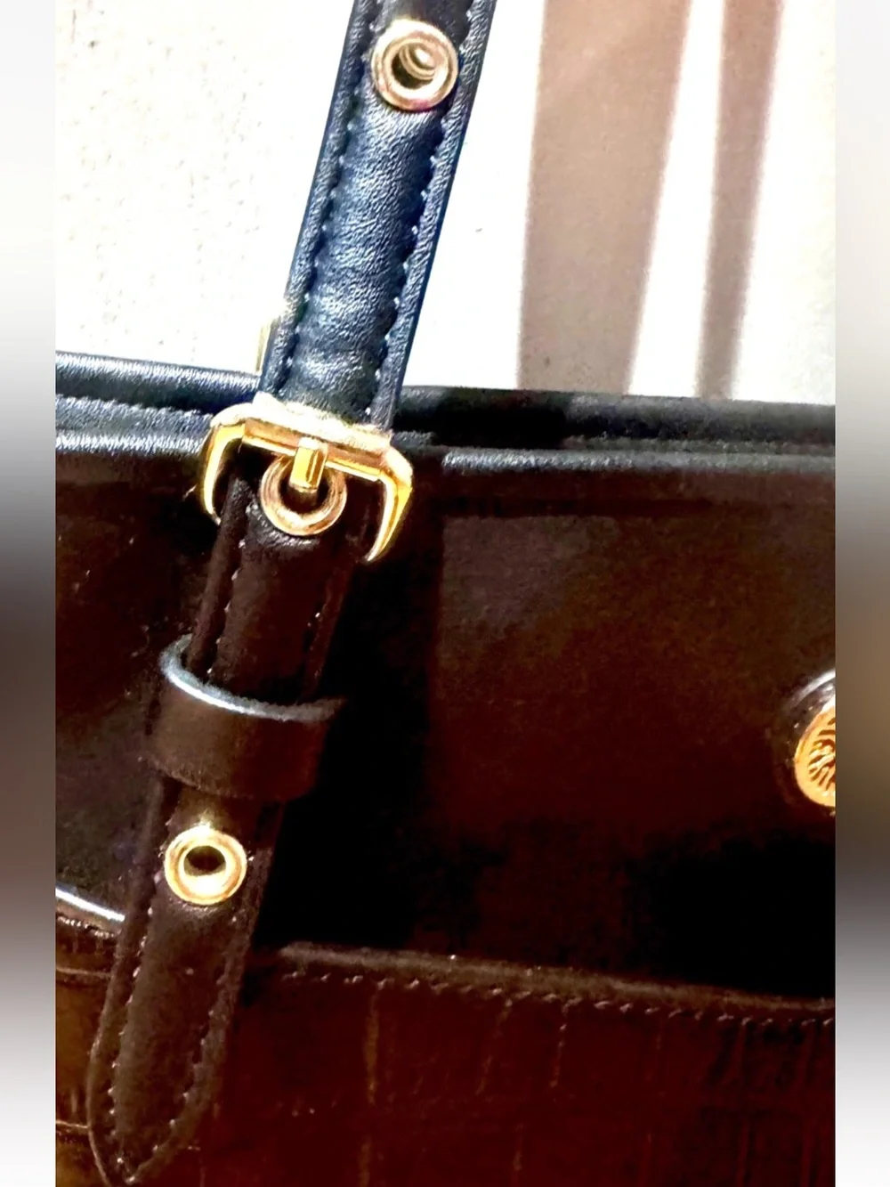 🖤ANNE KLEIN🖤 CROC EMBOSSED FRONT POCKET SLEEVE ADJUSTABLE STRAPS BUCKET TOTE BAG